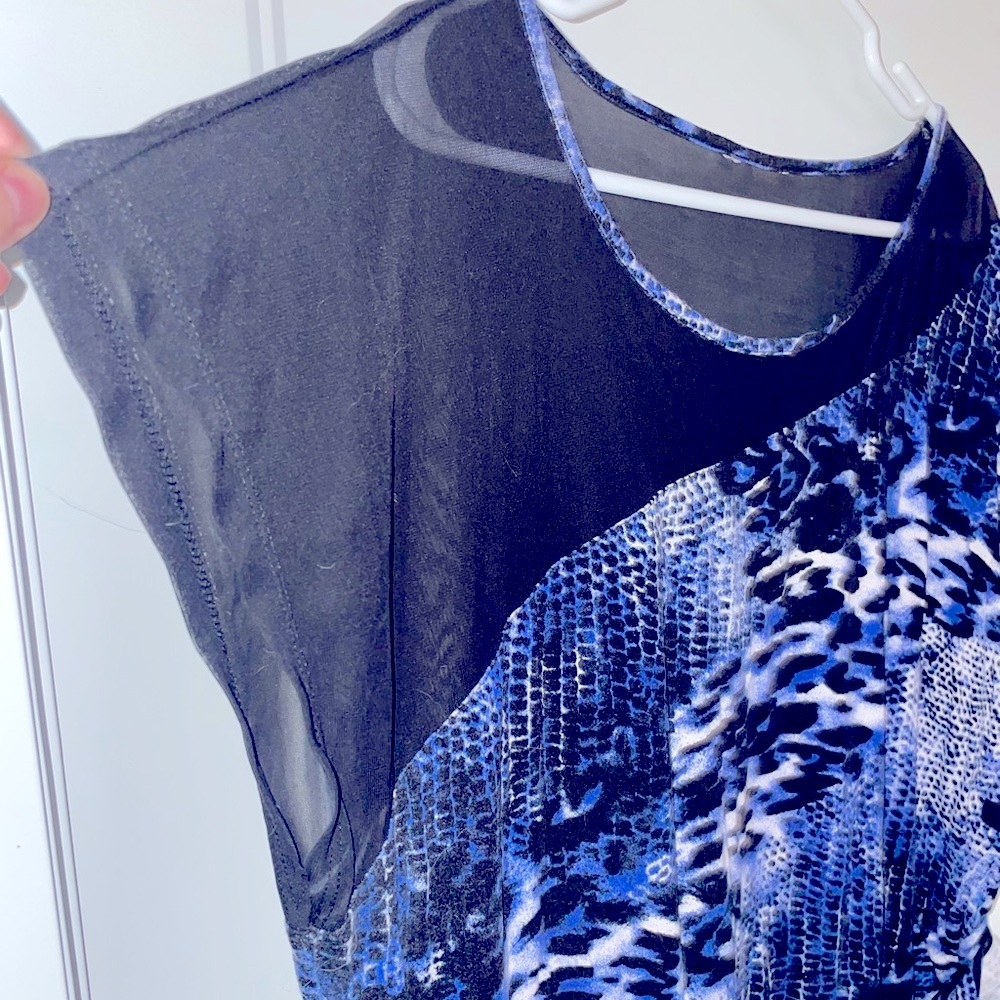 Blue Animal print asymmetrical top with black sheer for women 2X - Picture 5 of 8